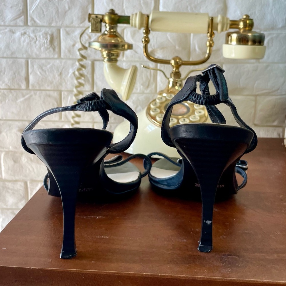 Vintage 90s Two Lips Brazilian Leather Black and White Bow Strappy Heels Size 7 - Picture 6 of 12